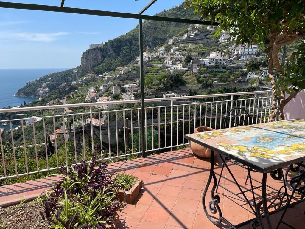 Appartamenti Da Giovanna Amalfi Exteriör bild