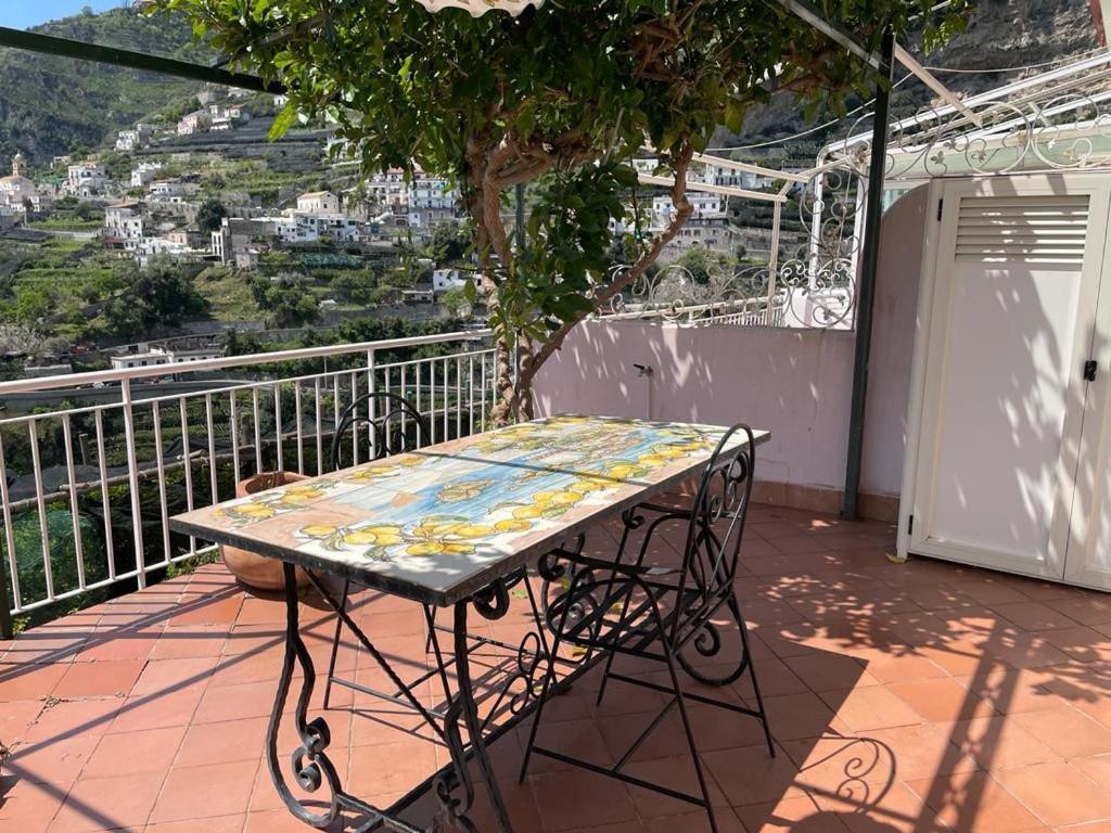 Appartamenti Da Giovanna Amalfi Exteriör bild